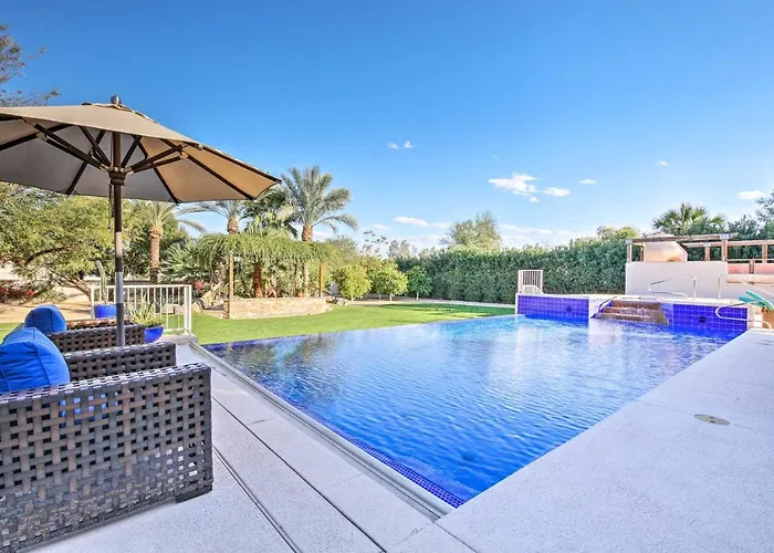 Holiday home Lavish Paradise Valley W/ Sports Court & Pool *