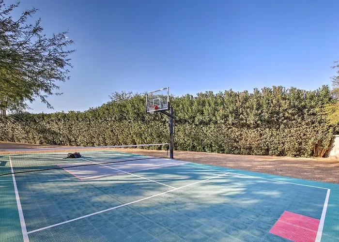 Holiday home Lavish Paradise Valley W/ Sports Court & Pool *