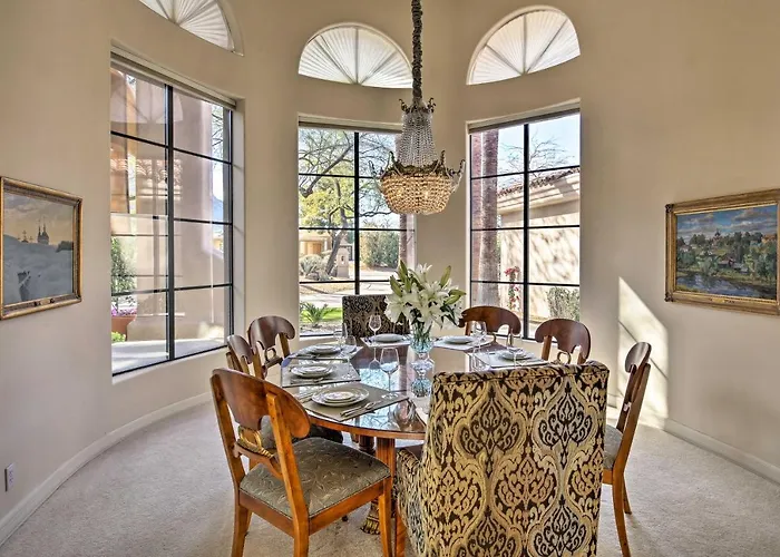 Lavish Paradise Valley W/ Sports Court & Pool Holiday home